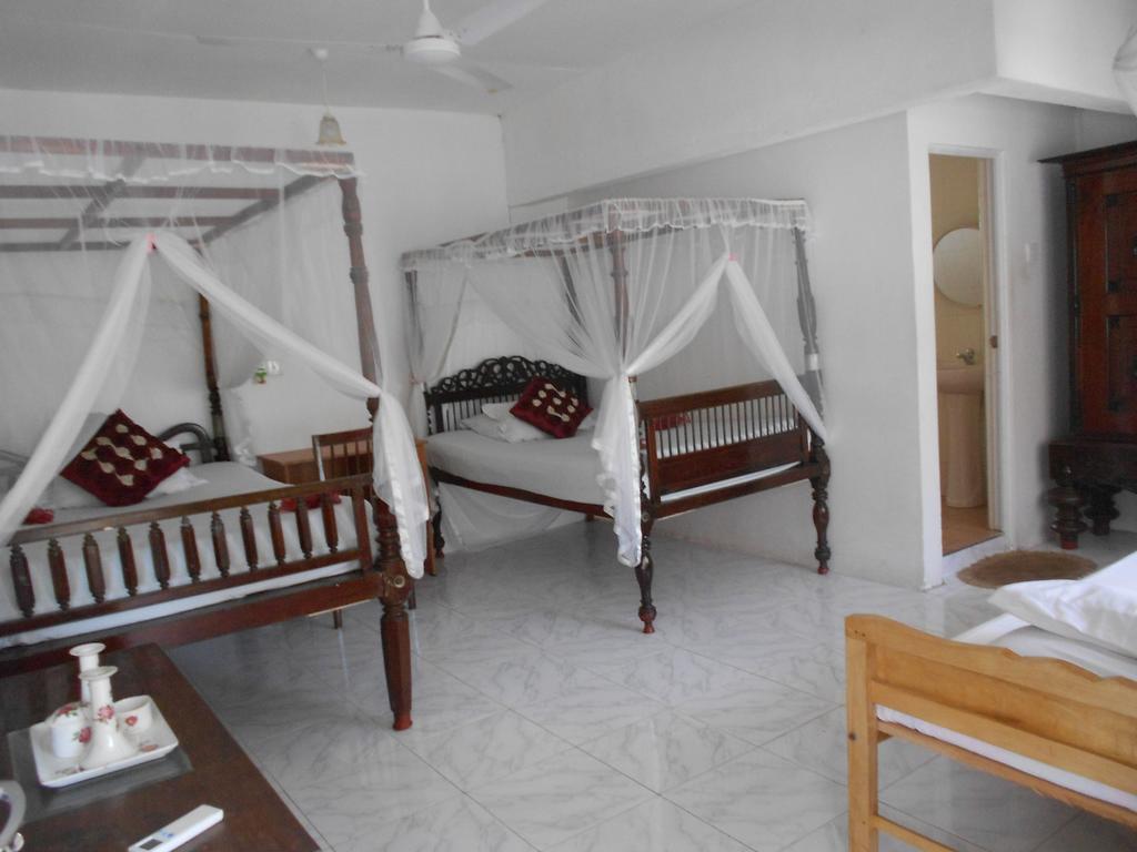 Wijenayake'S - Beach Haven Guest House - Galle Fort Δωμάτιο φωτογραφία