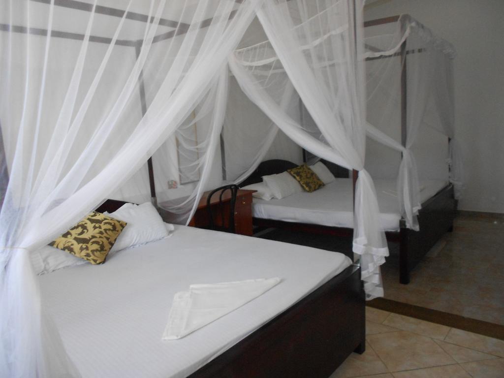 Wijenayake'S - Beach Haven Guest House - Galle Fort Δωμάτιο φωτογραφία